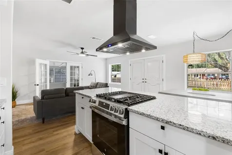 1627 NE 19th Place Gainesville FL 32609