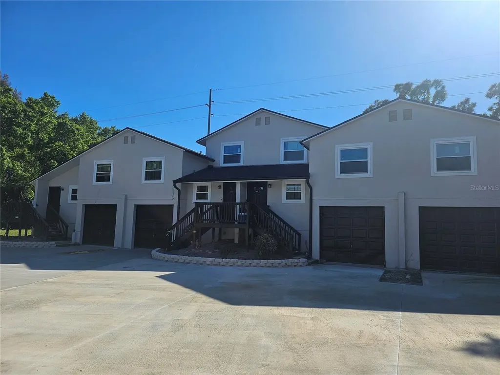 5802 Mohr Loop Tampa FL 33615