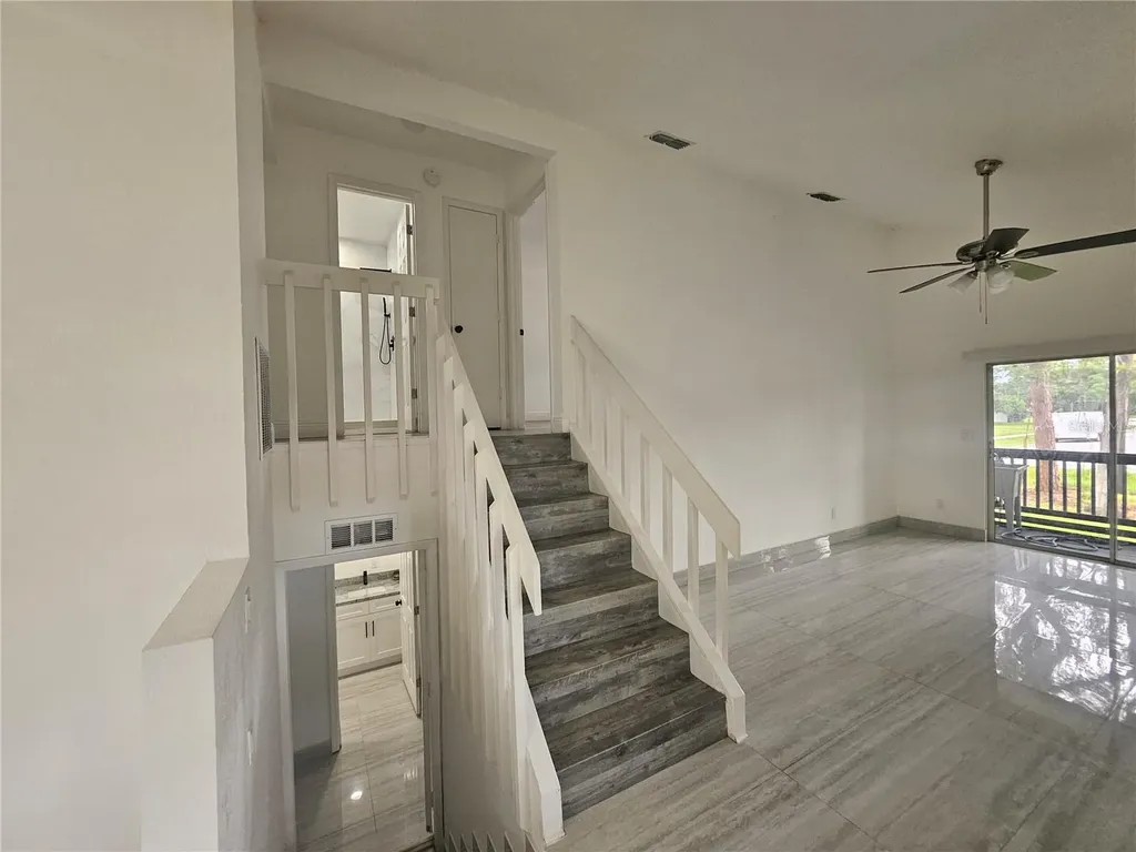 5802 Mohr Loop Tampa FL 33615