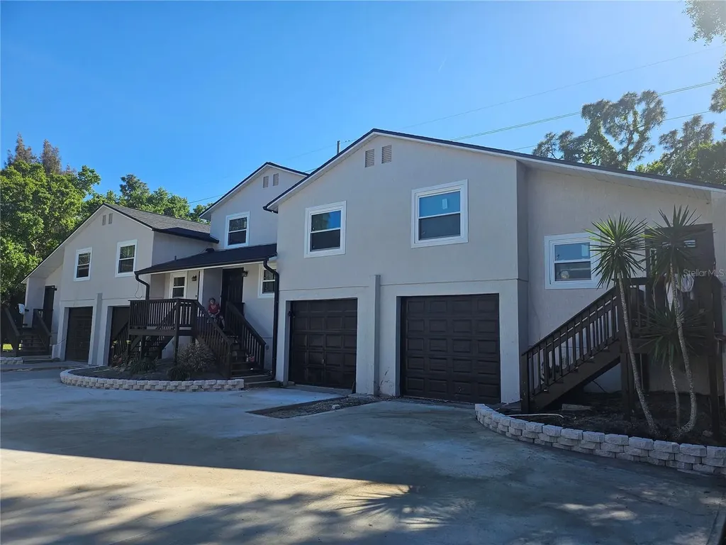 5802 Mohr Loop Tampa FL 33615