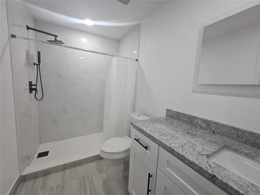 5802 Mohr Loop Tampa FL 33615