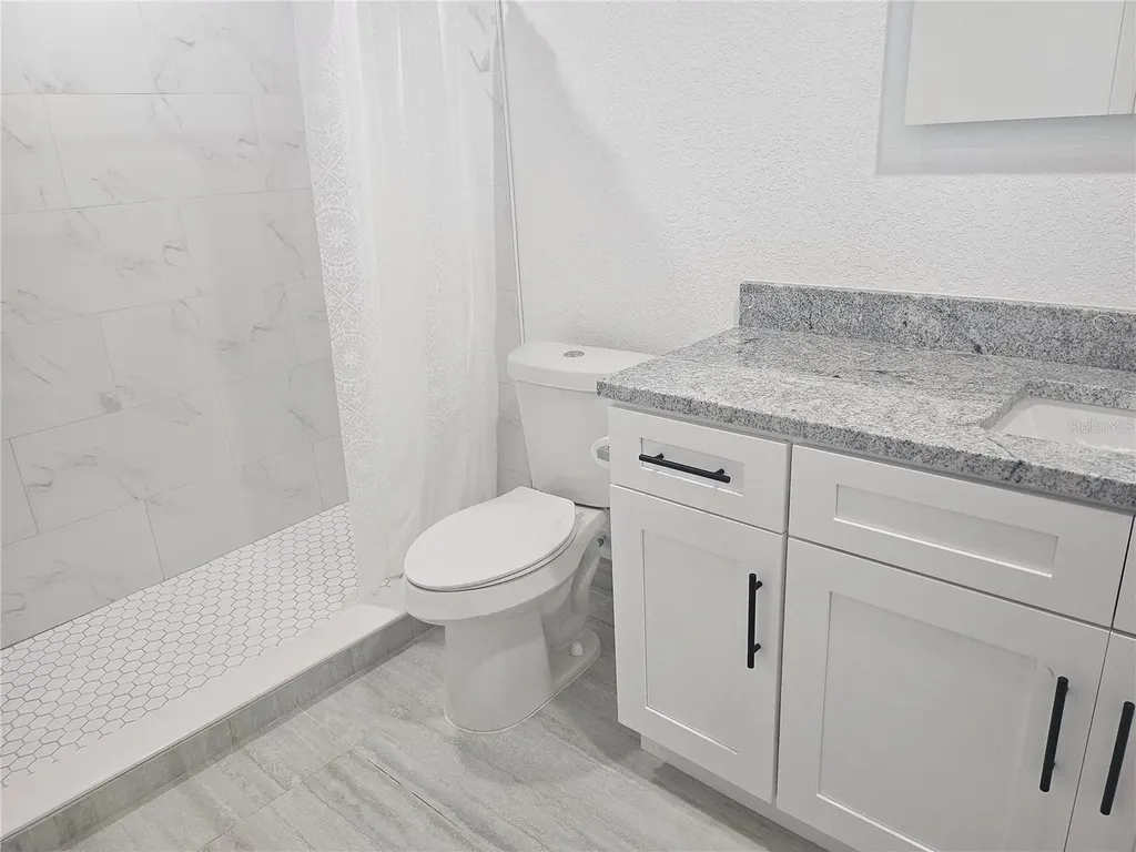 5802 Mohr Loop Tampa FL 33615