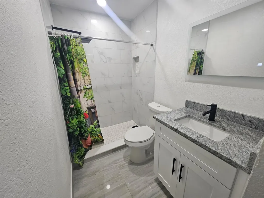 5802 Mohr Loop Tampa FL 33615
