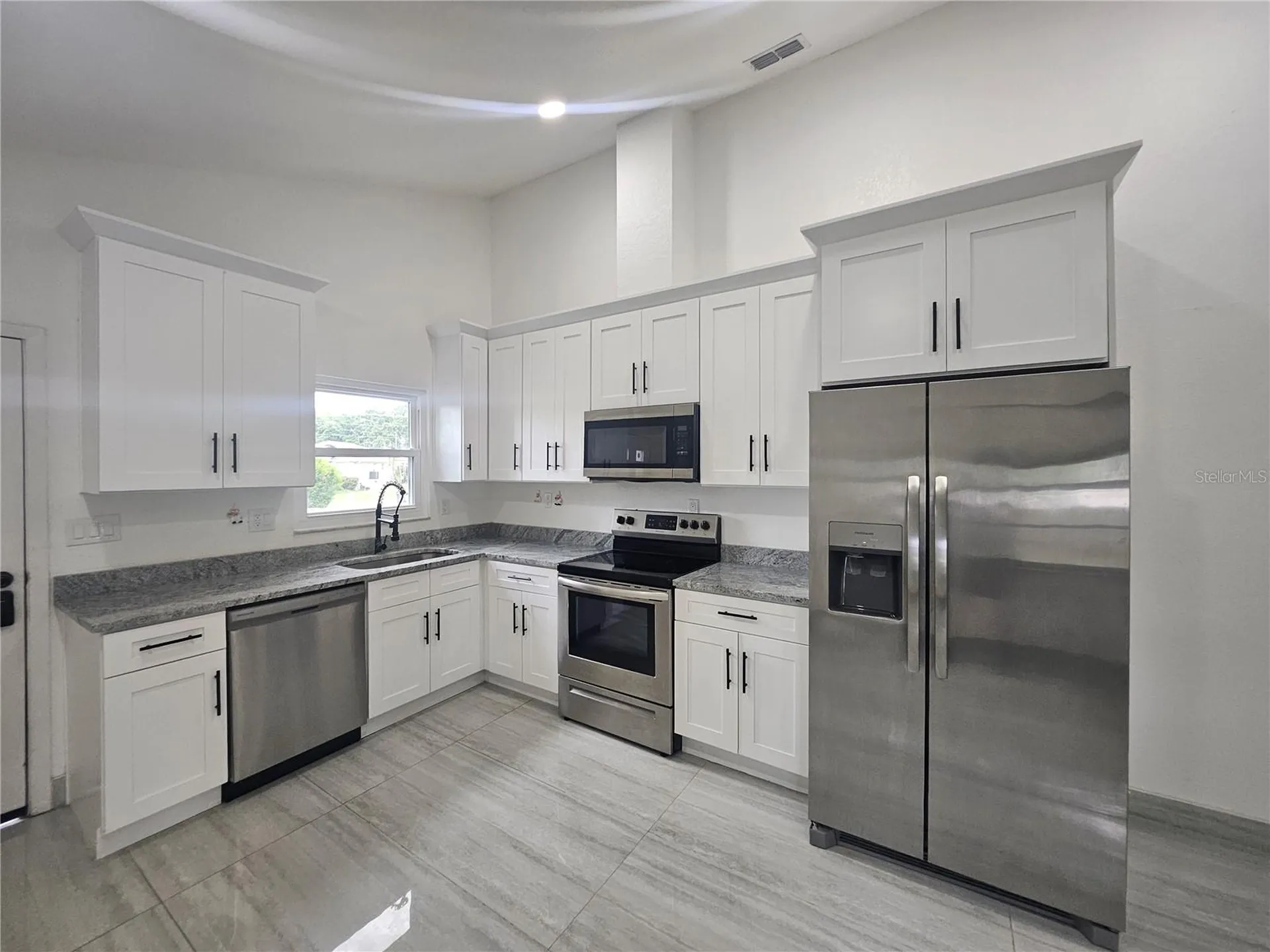 5802 Mohr Loop Tampa FL 33615