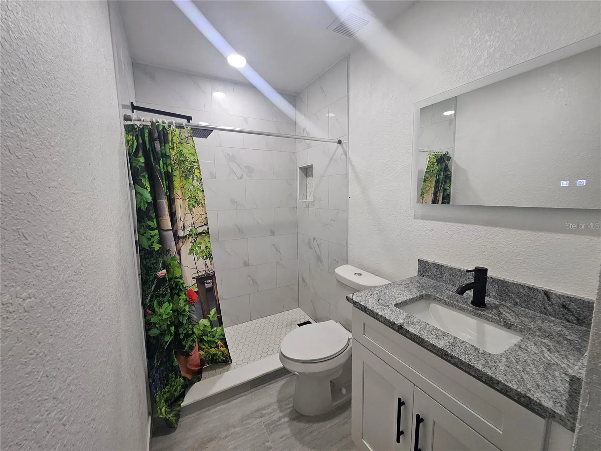 5802 Mohr Loop Tampa FL 33615