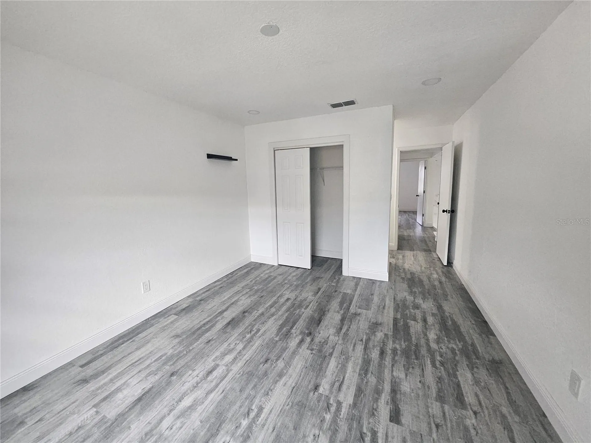 5802 Mohr Loop Tampa FL 33615