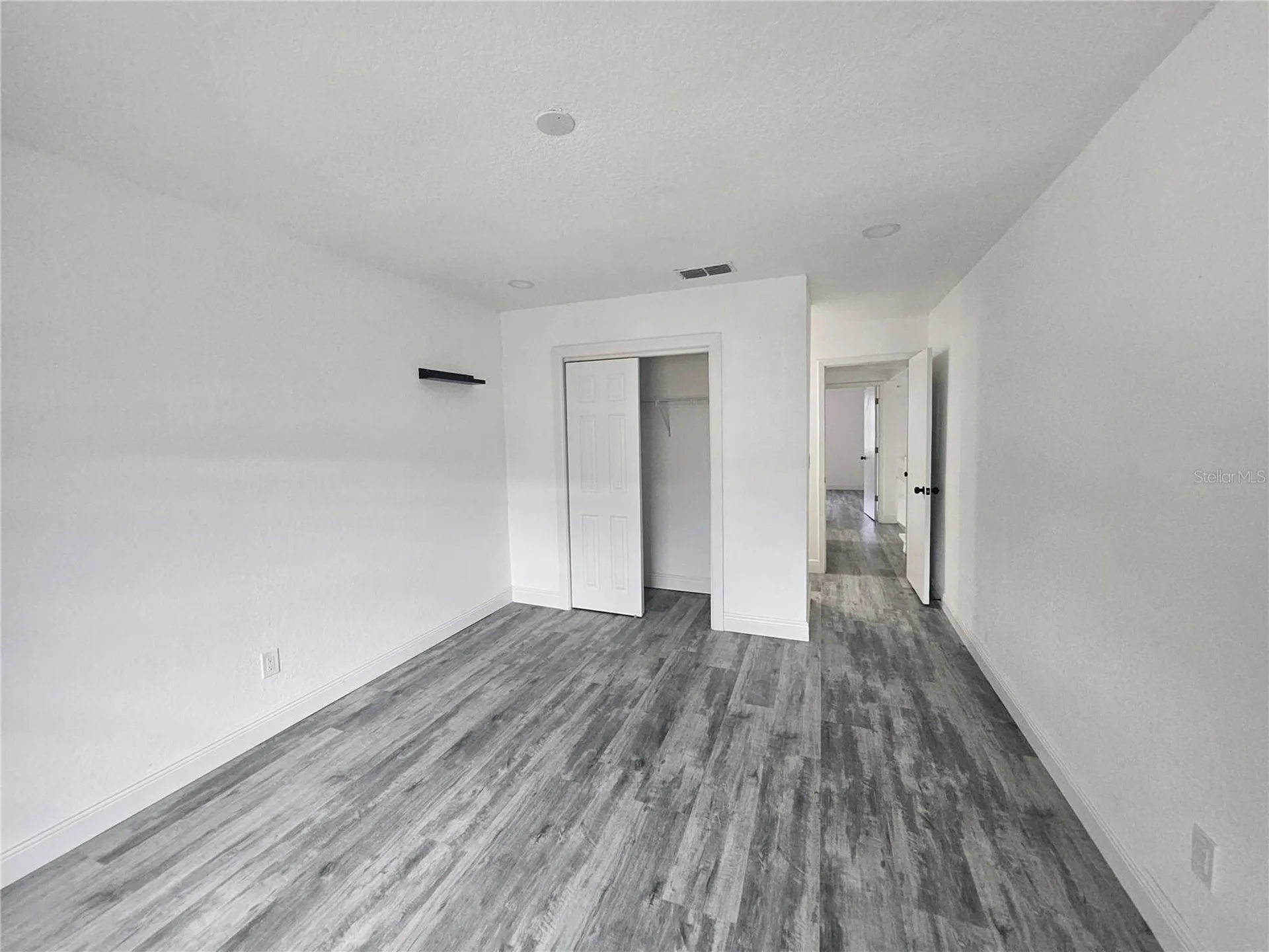 5802 Mohr Loop Tampa FL 33615