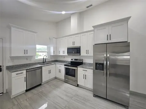 5802 Mohr Loop Tampa FL 33615