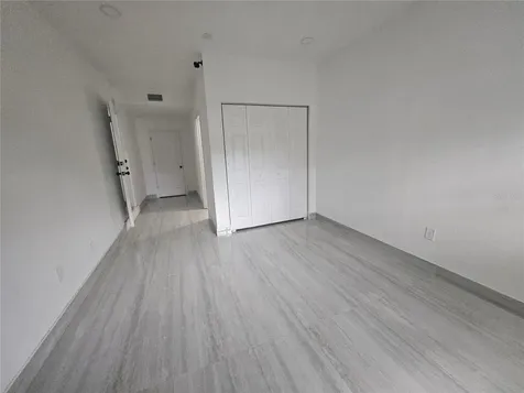 5802 Mohr Loop Tampa FL 33615