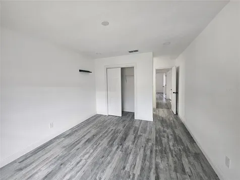 5802 Mohr Loop Tampa FL 33615