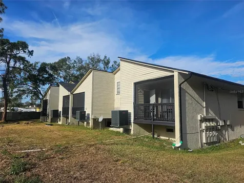 5802 Mohr Loop Tampa FL 33615
