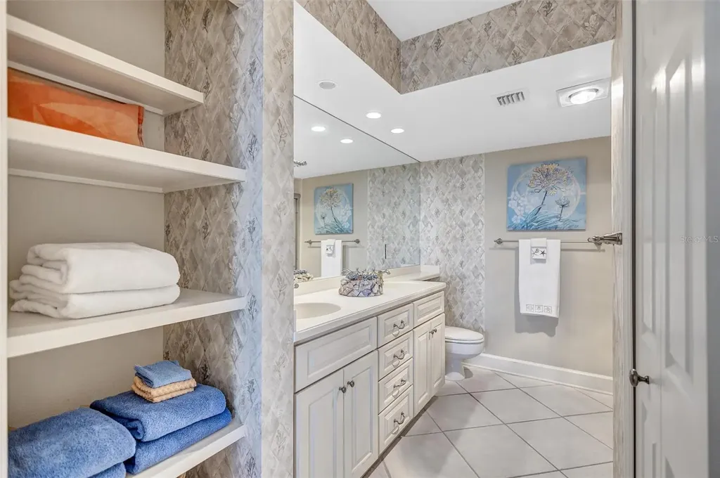 420 Beach Road Sarasota FL 34242