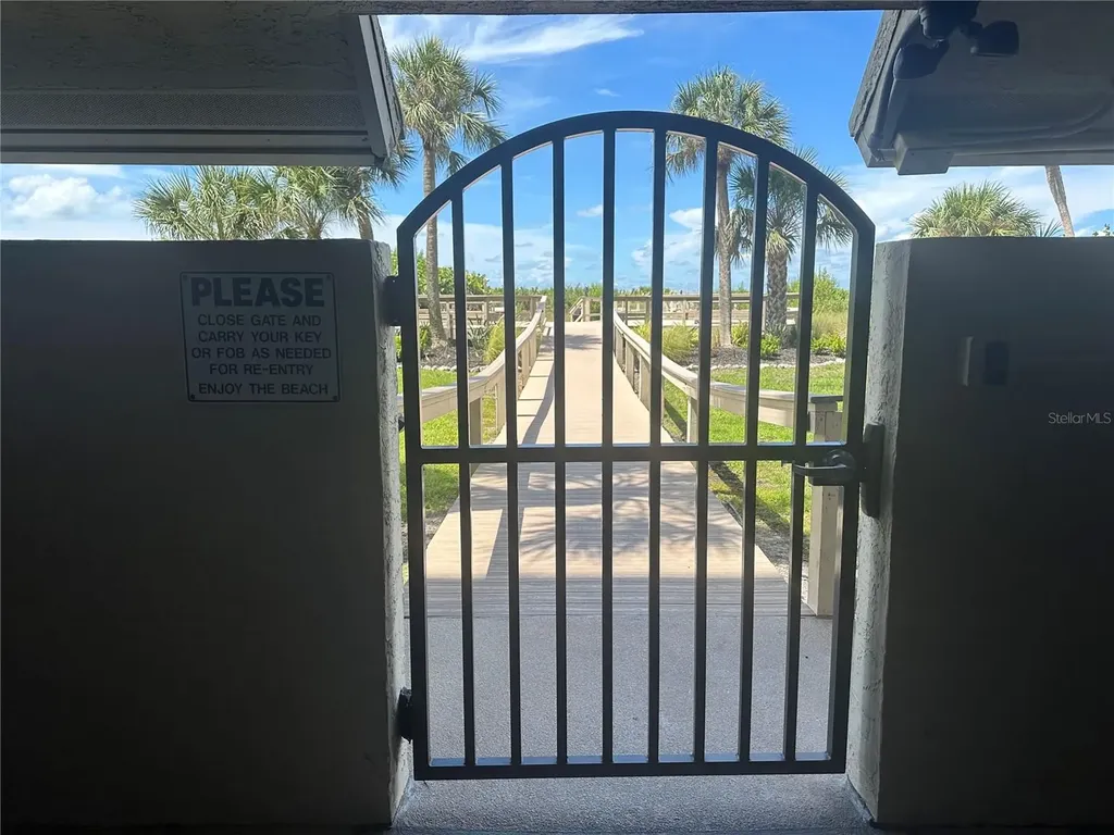 420 Beach Road Sarasota FL 34242