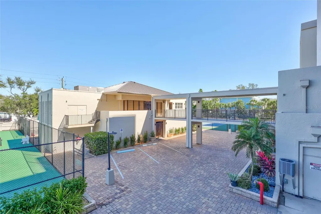 420 Beach Road Sarasota FL 34242