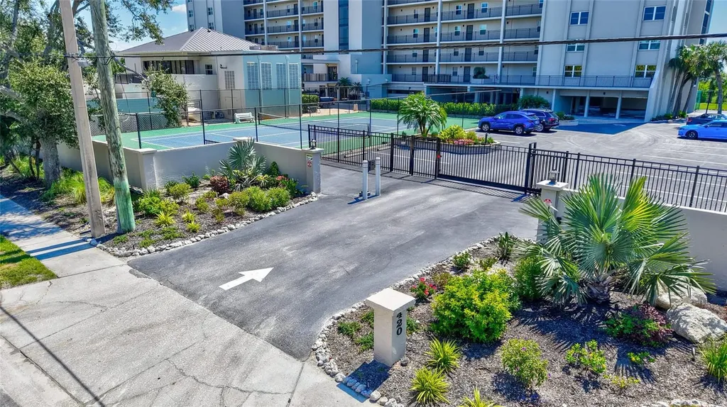 420 Beach Road Sarasota FL 34242