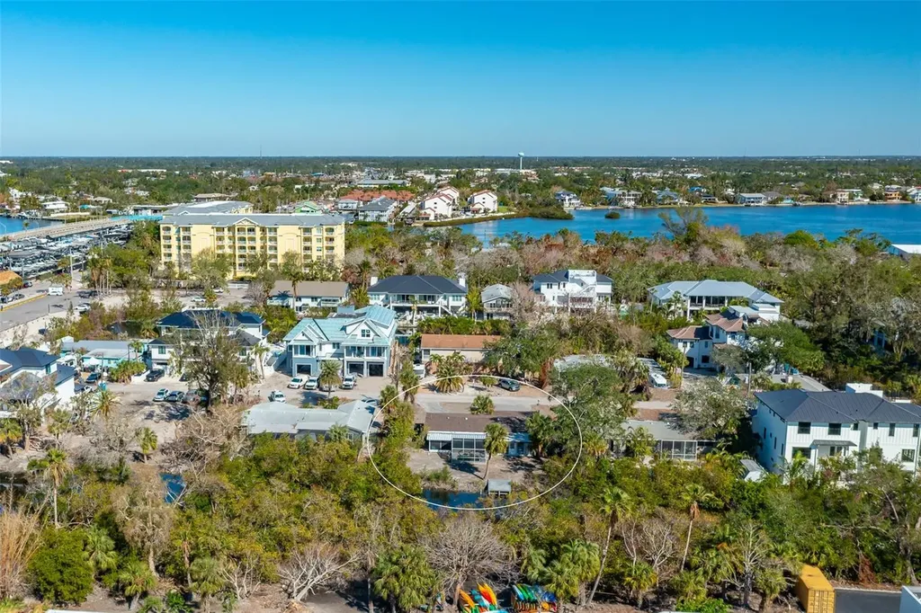 6536 Sabal Drive Sarasota FL 34242