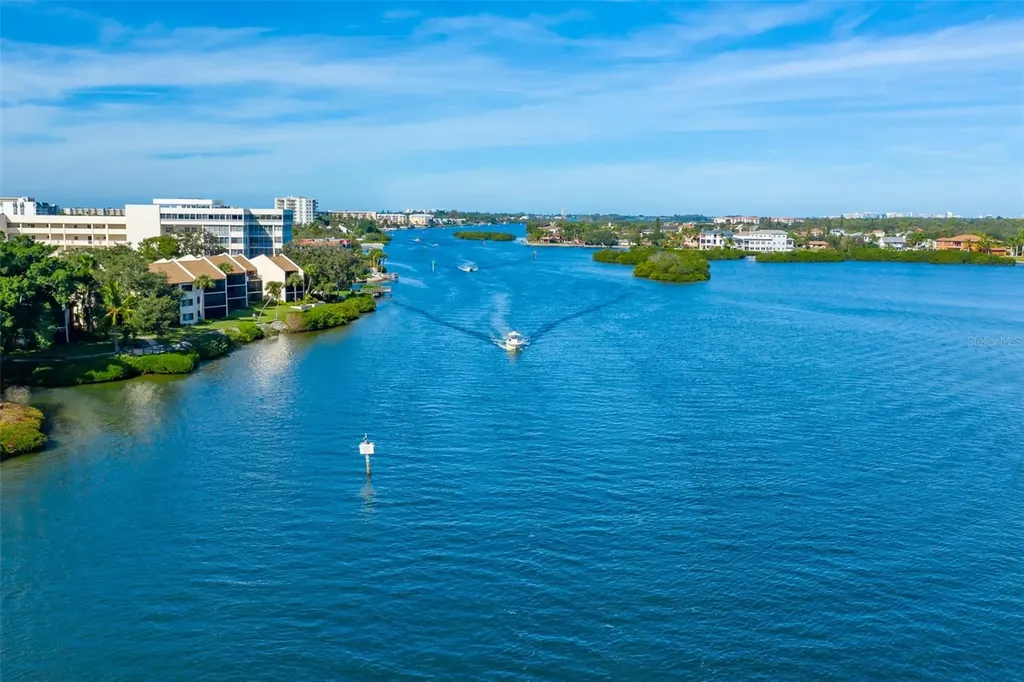 6536 Sabal Drive Sarasota FL 34242
