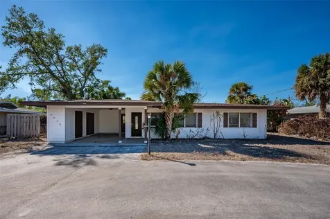 6536 Sabal Drive Sarasota FL 34242