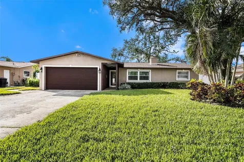 5857 25th Street S St Petersburg FL 33712