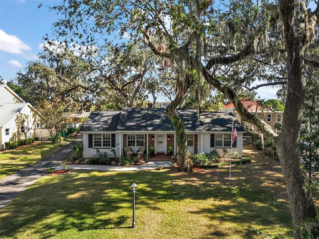 734 Boylston Street Leesburg FL 34748