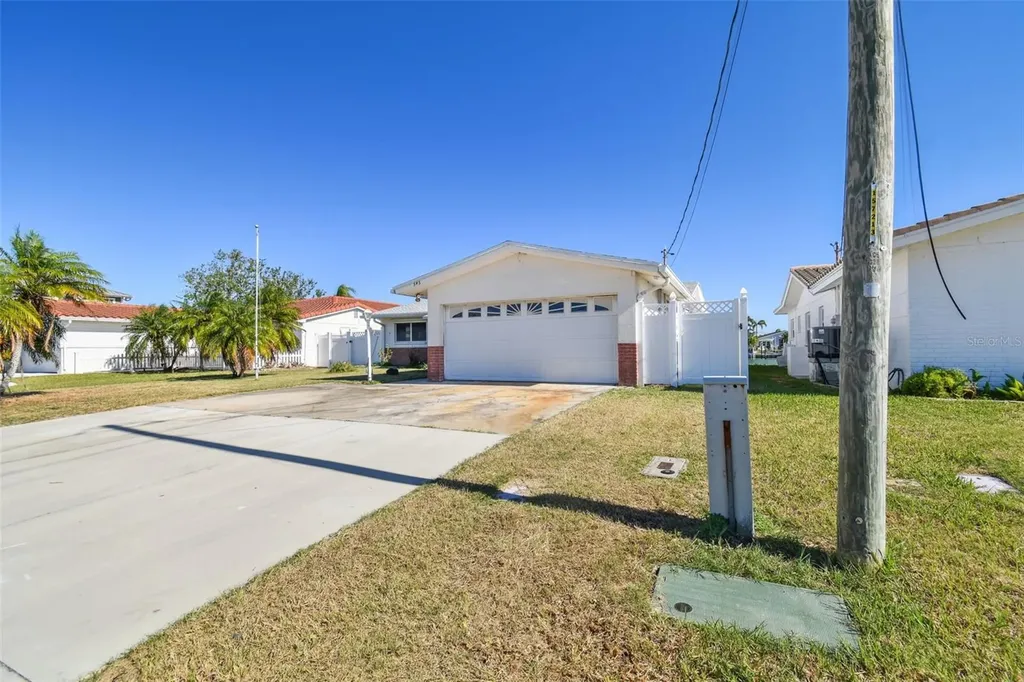 545 Lillian Drive Madeira Beach FL 33708