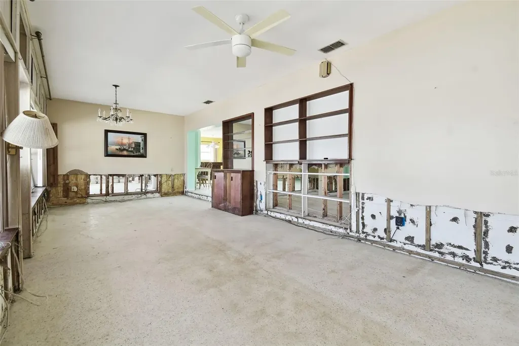 545 Lillian Drive Madeira Beach FL 33708