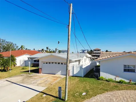 545 Lillian Drive Madeira Beach FL 33708
