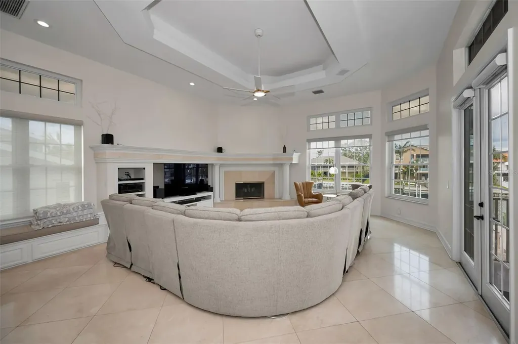119 8th Street E Tierra Verde FL 33715