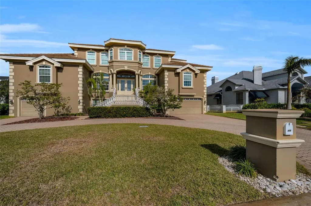 119 8th Street E Tierra Verde FL 33715