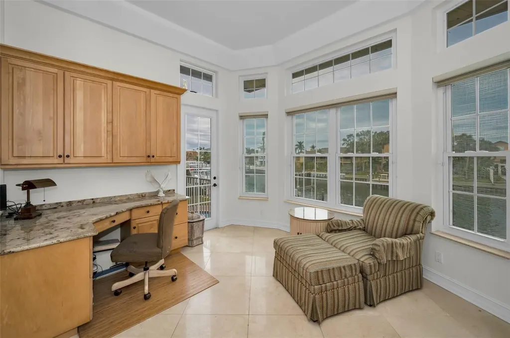 119 8th Street E Tierra Verde FL 33715