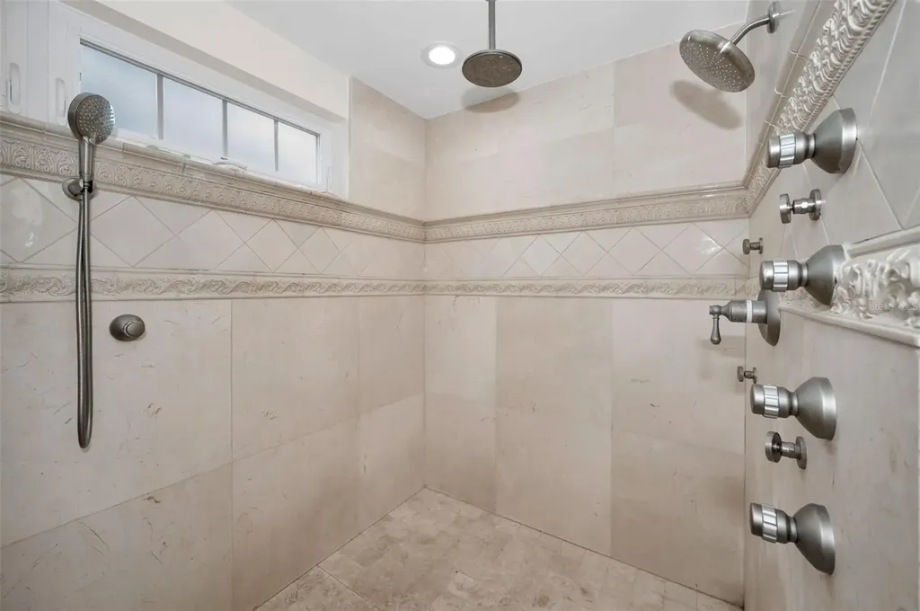 119 8th Street E Tierra Verde FL 33715