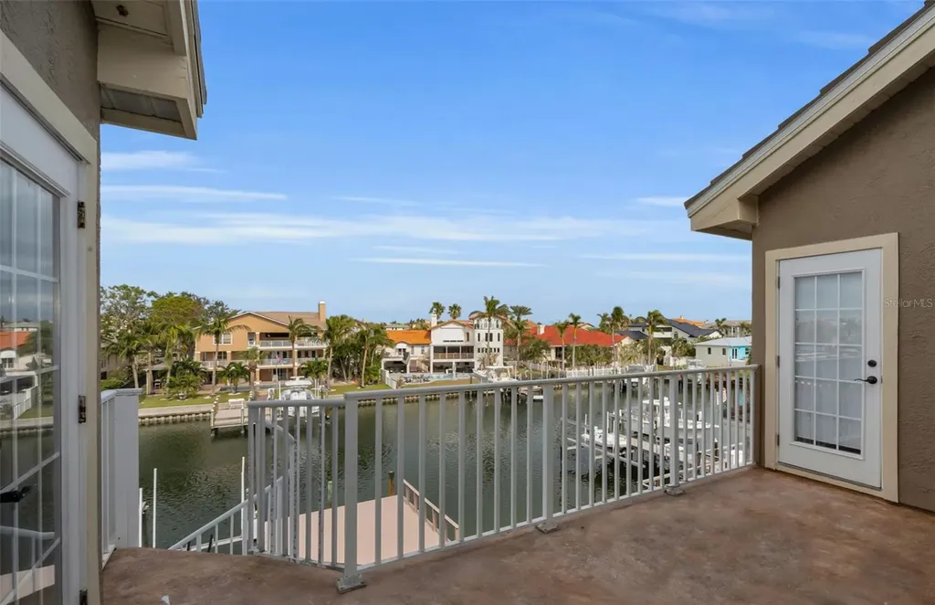119 8th Street E Tierra Verde FL 33715