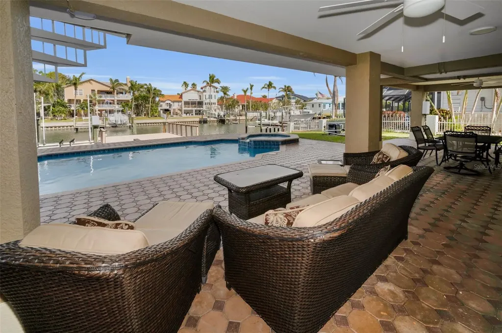 119 8th Street E Tierra Verde FL 33715
