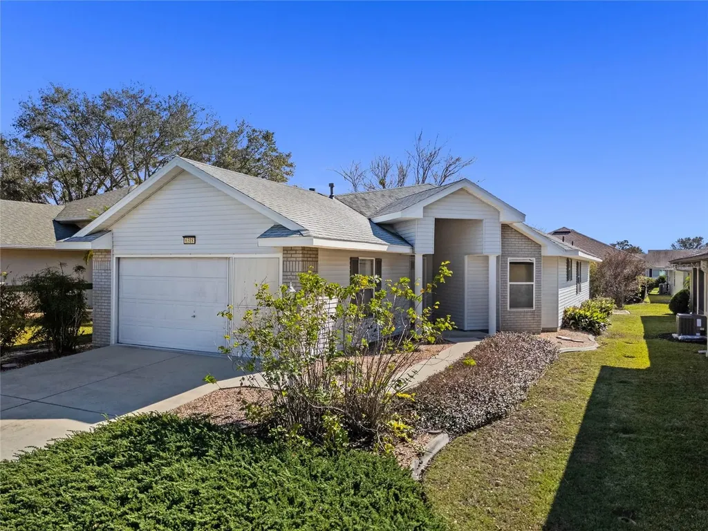 6318 Highland Lakes Boulevard Leesburg FL 34748