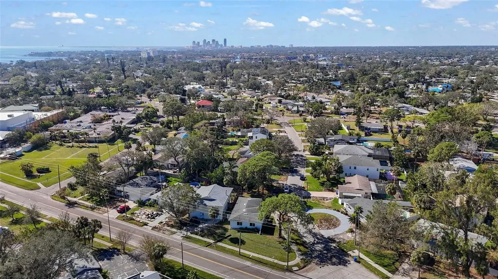 4666 Helena Street NE St Petersburg FL 33703
