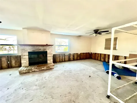 339 Country Club Drive Oldsmar FL 34677