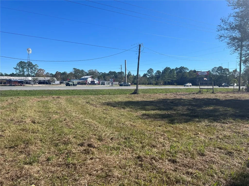 17802 Us-301 Waldo FL 32694