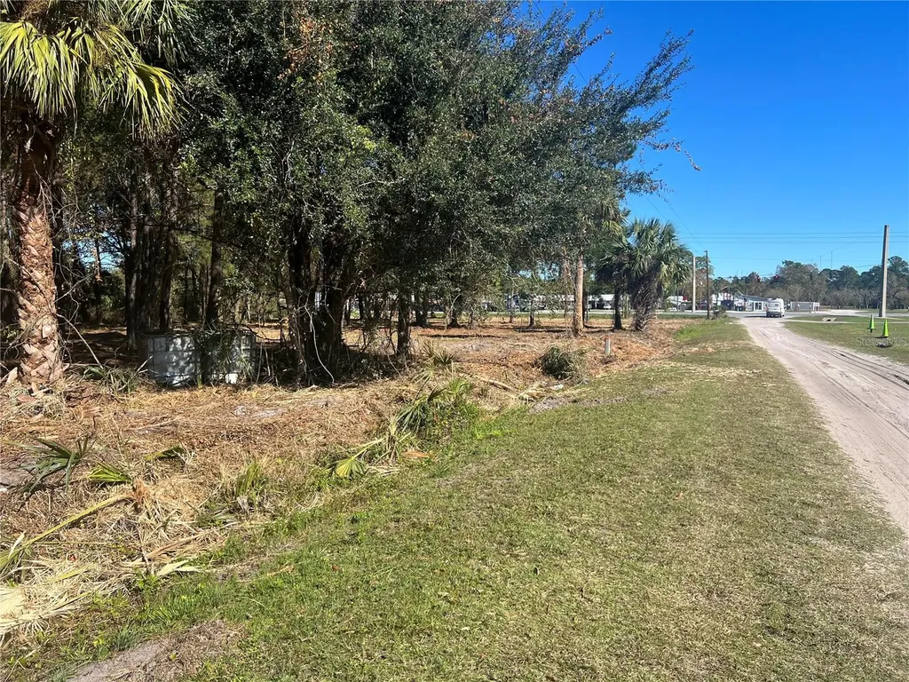 17802 Us-301 Waldo FL 32694