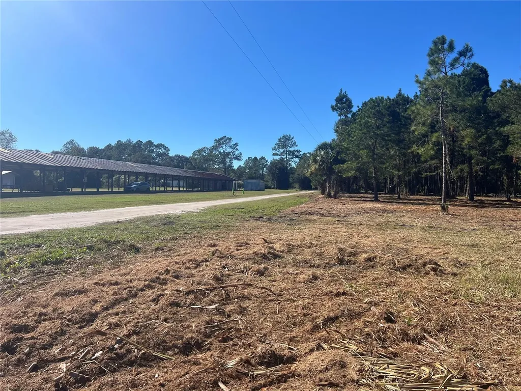 17802 Us-301 Waldo FL 32694