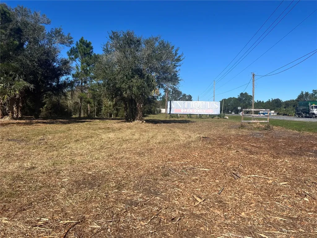 17802 Us-301 Waldo FL 32694