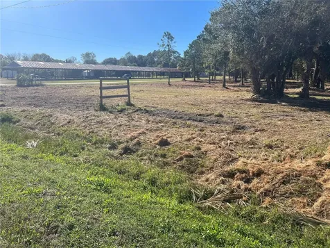 17802 Us-301 Waldo FL 32694