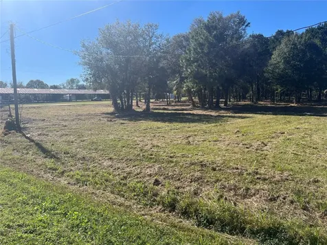 17802 Us-301 Waldo FL 32694