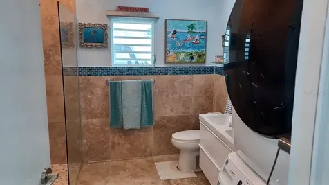 522 Calle Baldorioty Vieques PR 00765