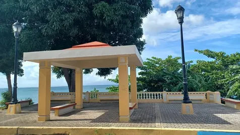 522 Calle Baldorioty Vieques PR 00765