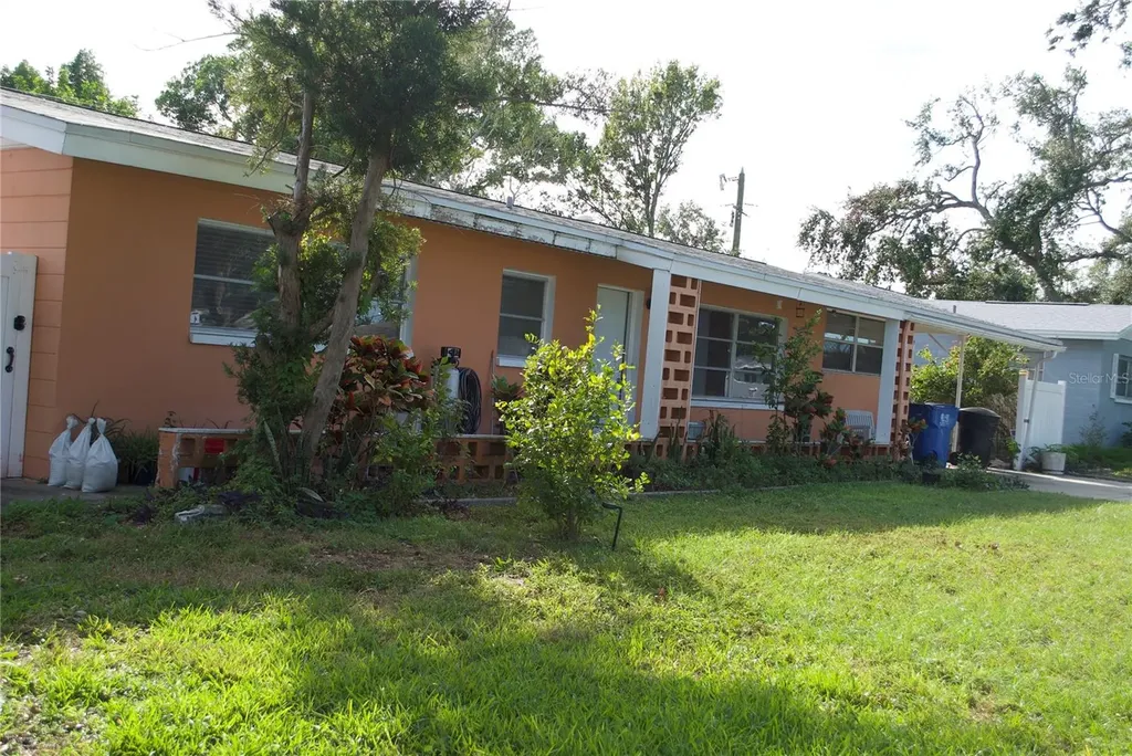 6760 11th Avenue N St Petersburg FL 33710