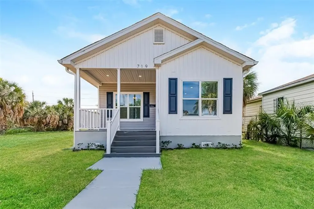 719 19th Street S St Petersburg FL 33712