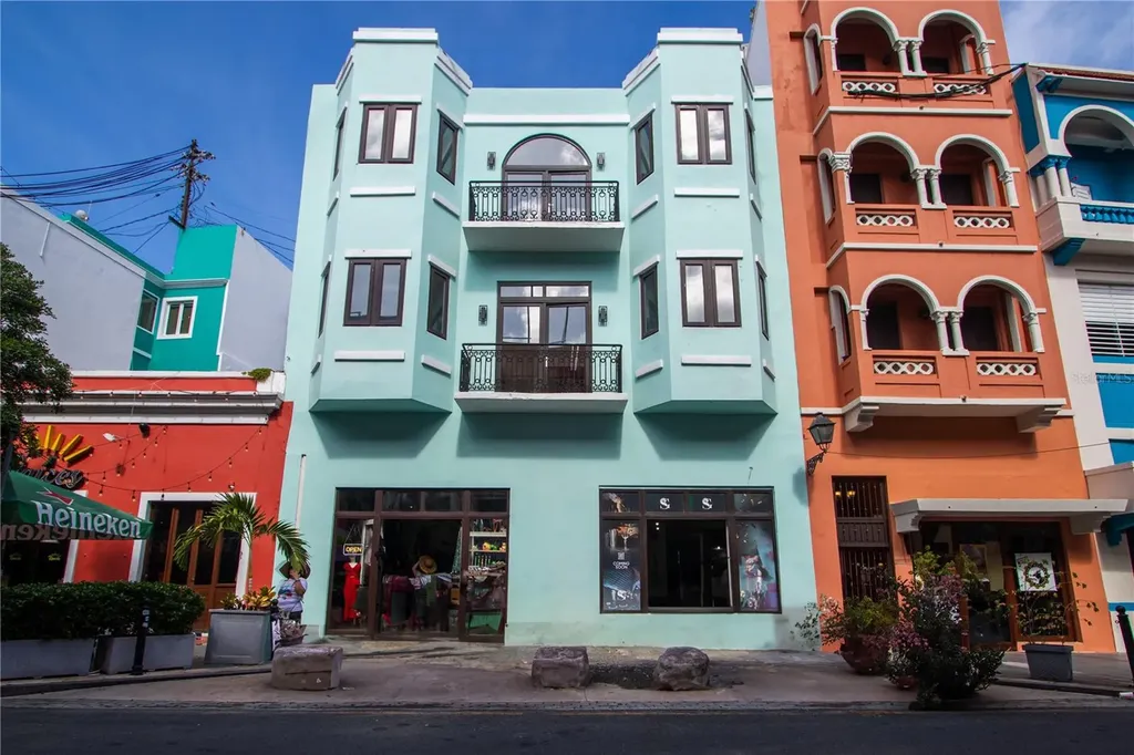 319 Recinto Sur Street San Juan PR 00901