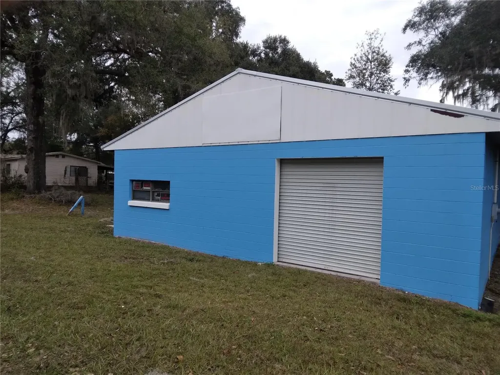 7369 SW Us Highway 27 Fort White FL 32038