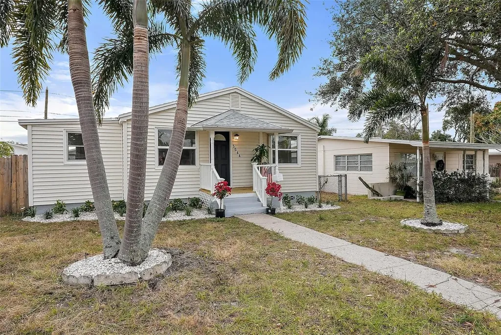 5044 5th Avenue N St Petersburg FL 33710