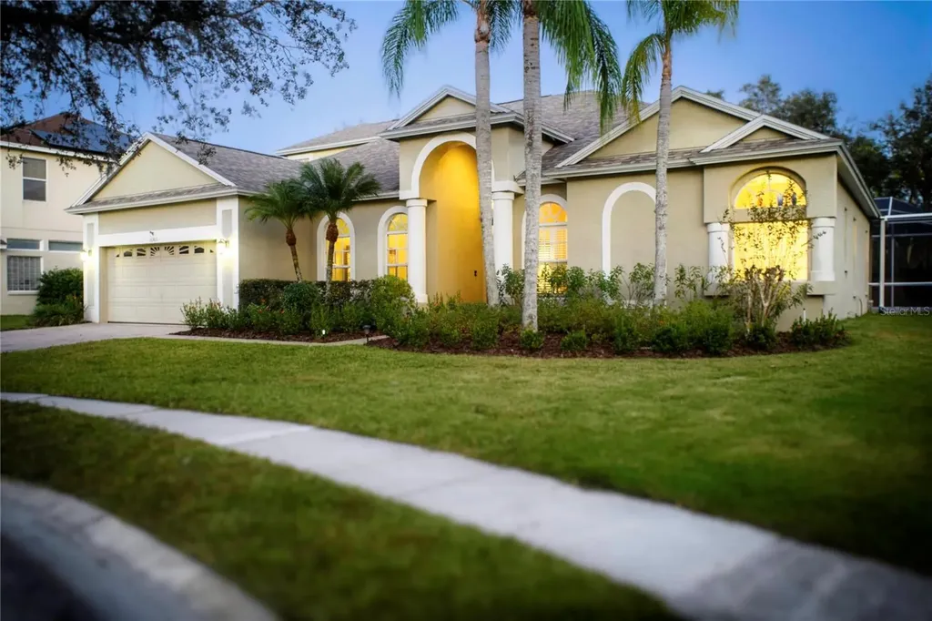 16303 Royal Park Court Tampa FL 33647